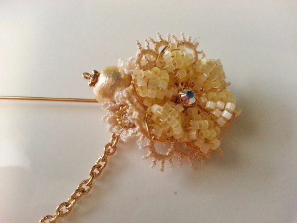 棉珍珠花花束/胸針（黃色） 第2張的照片