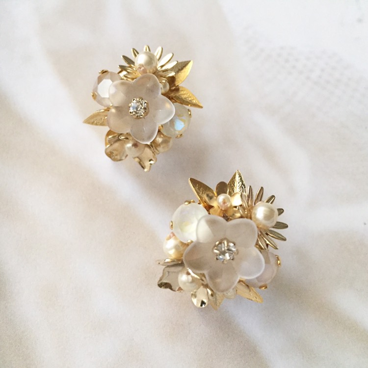 ［受注制作］garden rose イヤリング(ピアス可)