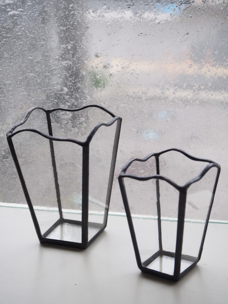 ガラスの花器（小） 4,538円