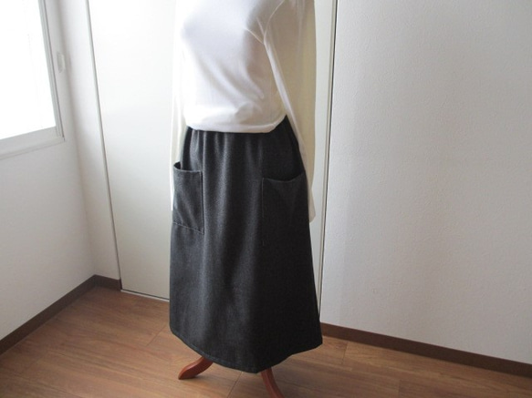 ゆったりめのストレッチのスカート 1枚目の画像