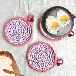 Crochet 鍋敷き /  pinkflower 1枚目の画像