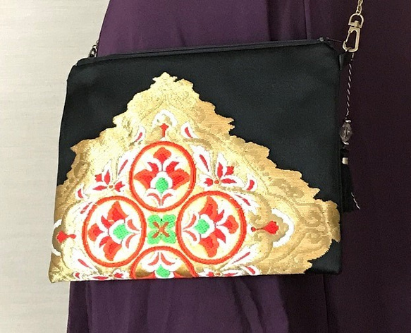 帯　糸屋輪宝手　リメイク　リネンコードハンドルバッグ　裏地春のお花柄 帯 糸屋輪宝手 リメイク リネンコードハンドルバッグ 裏地春のお花柄