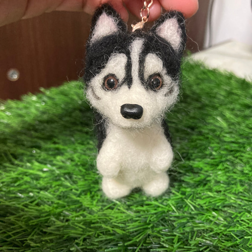 【U.】羊毛フェルト 犬 ストラップ ハンドメイド fec773a3ecab7f014ccdc180b4c948