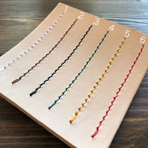 ヌメ革/丘染めBLACK ミドルトラッカーウォレット】 二つ折り財布 yc_