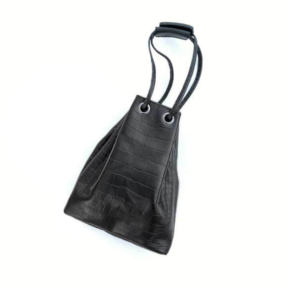 クロコダイル型押し ブラックハンドバッグ クロコダイル型押し ブラックハンドバッグ