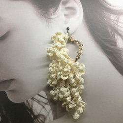 棚引く明衣　asymmetry earring 2枚目の画像