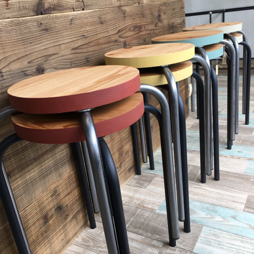 アイアン スタッキングスツール 椅子（チェアー）・スツール 木と