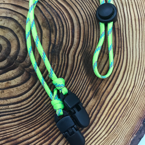 パラコード　マルチクリップ   ハットクリップ  帽子ストラップ　ライトグリーン 2枚目の画像