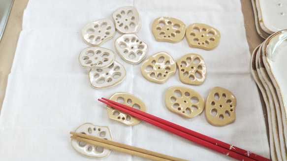 れんこんの箸置き 箸・箸置き ピータンハウス 通販 11121754｜Creema