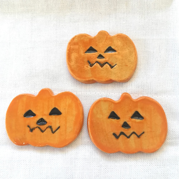 ハロウィン箸置き３個セット　おばけちゃん・かぼちゃ・こうもり 2枚目の画像