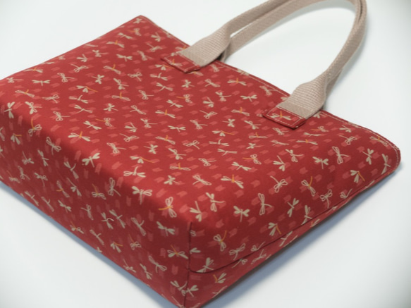 紅蜻蜓—石榴石紅手提包 / 袋身輕 / 質感佳 / 100%棉布 第2張的照片