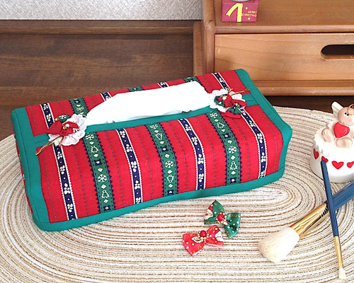 【WEB限定販売品】クリスマス柄ティッシュケース Sale＊ クリスマス柄のティッシュボックスカバー／レッド(4c-5-1