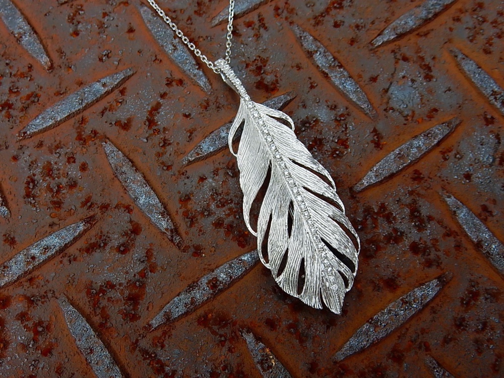 Collana e Spilla "Piuma"　ー羽根のネックレス／ブローチー　シルバー925