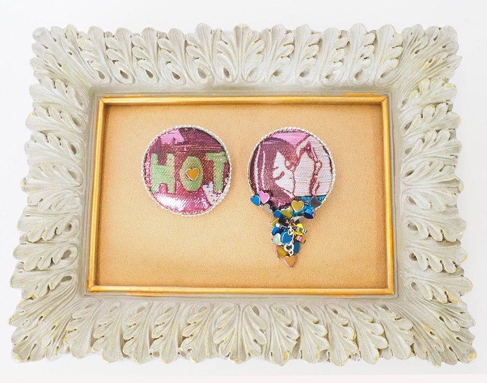 ☆HOTなふたり☆つつみボタンチャームピアス＜A＞【コミックパラダイス】