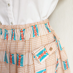 【小さいサイズ】播州織_刺繍の膝丈スカート 3枚目の画像
