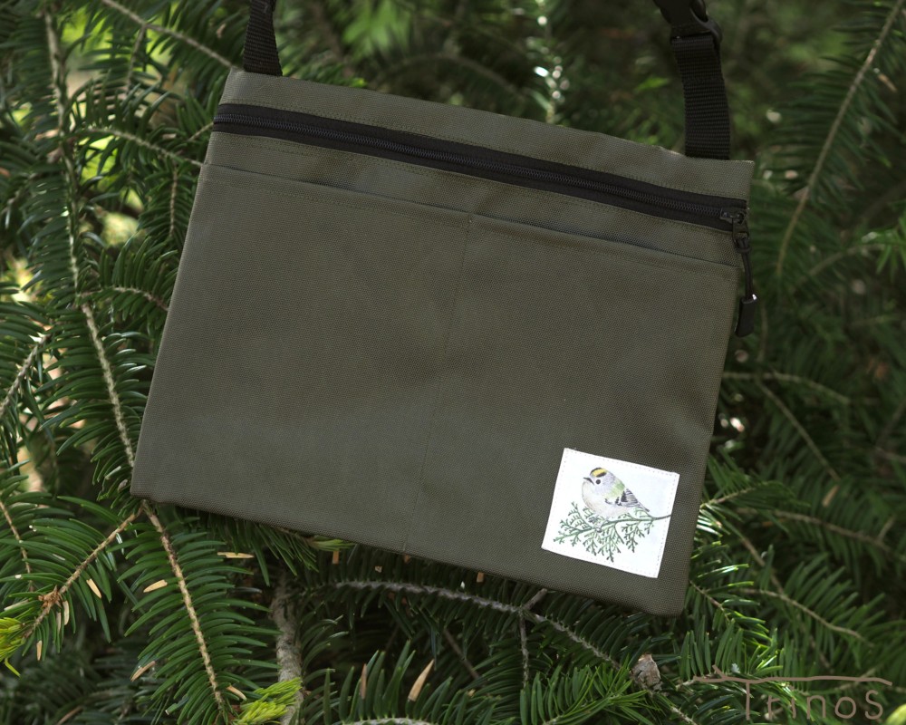 キクイタダキのサコッシュ M size (防水・お好きな野鳥が選べます！)