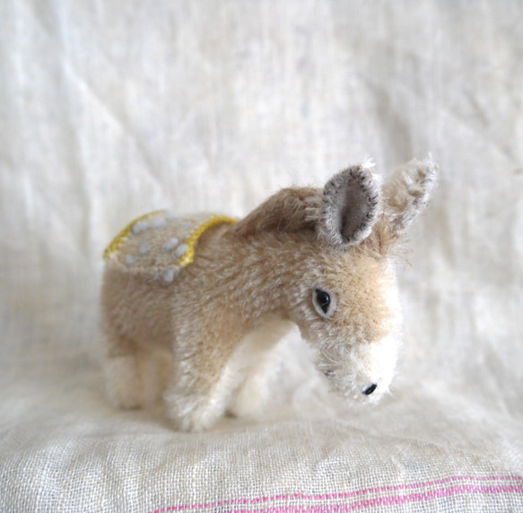 118□ぬいぐるみ作家 五十嵐めぐみ△ロバぬいぐるみ Kutcha Kacha