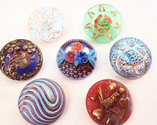 ◇チェコ ガラスボタン 7個セット （A) ◇ ボタン mandtaniko