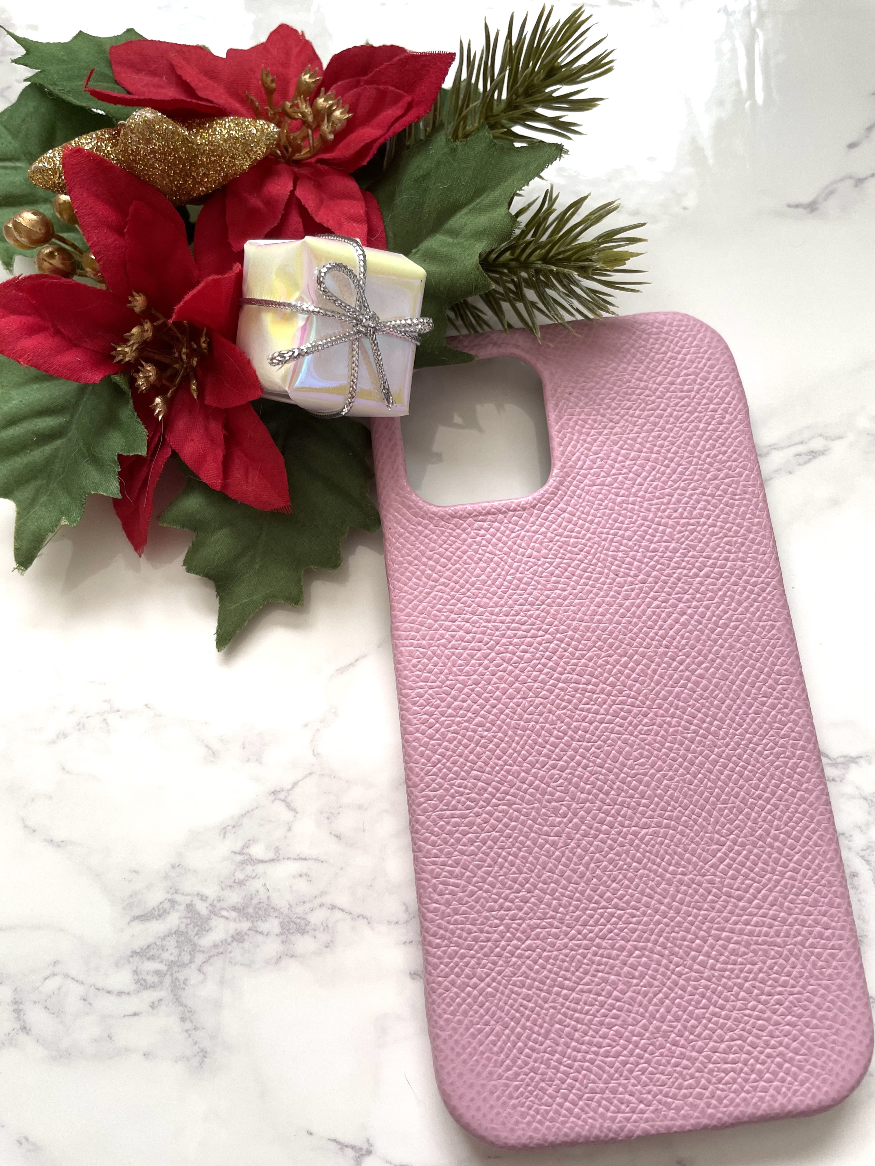 フレンチレザーのスマホケース 7,600円