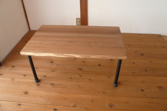 天然木とアイアンのシンプルなローテーブル　リビングテーブル 2枚目の画像