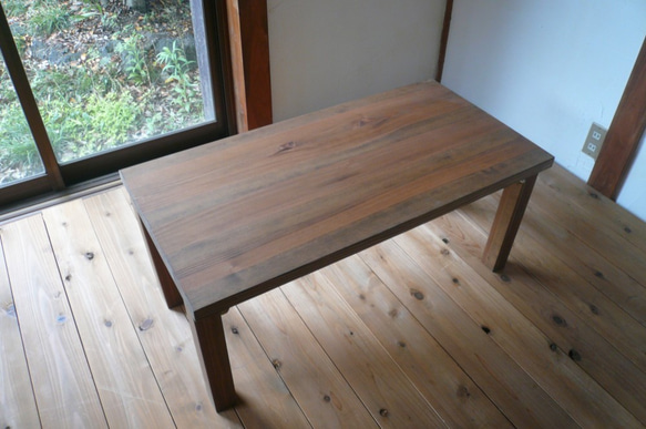 天然木のシンプルな折り畳みローテーブル　リビングテーブル　折り畳みテーブル 2枚目の画像