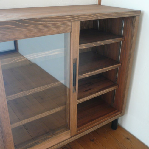 古家具の木肌のやさしい引き戸キャビネット オーダー】幅と奥行と木材