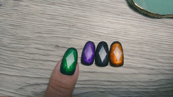 宝石ネイルお好きな色を選んでね ネイルチップ（つけ爪