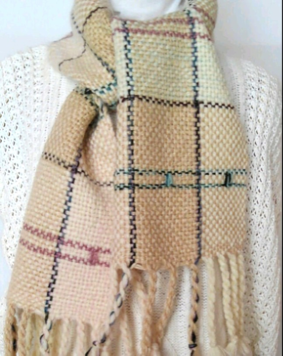 織機で織ったほんわかマフラー（毛糸）手織り 4枚目の画像