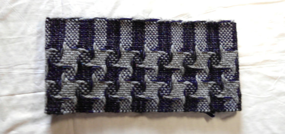 暖かな手織りマフラー 6枚目の画像