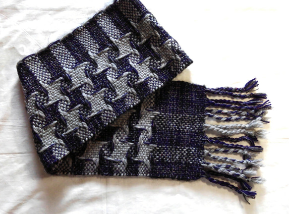 暖かな手織りマフラー 7枚目の画像