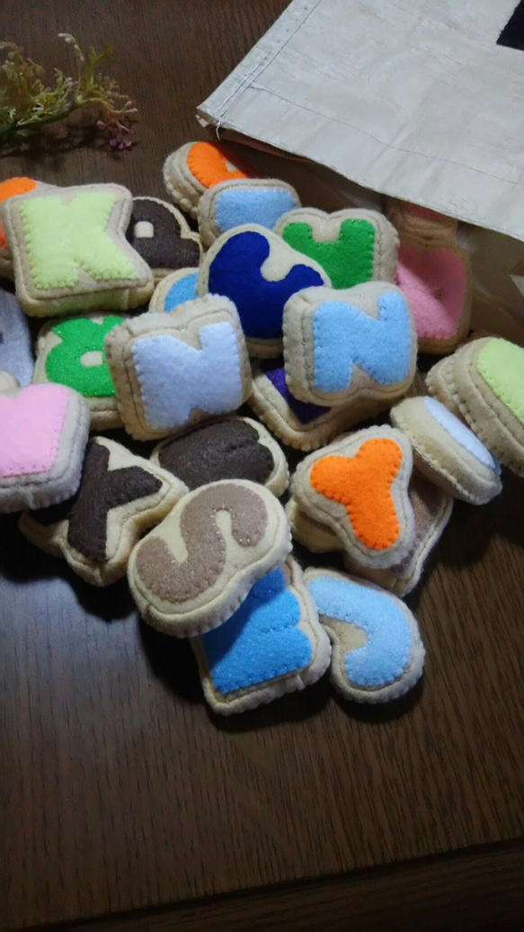 受注製作】アルファベットのアイシングクッキー♪フェルト 雑貨