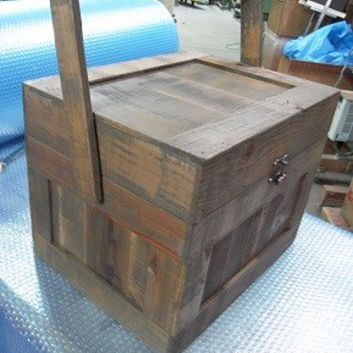 アウトドアで注目度大【木製クーラーBOX 14L】キャンプ