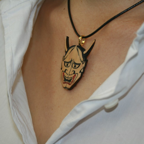 竹製帯留・髪ゴム・ブローチ・ペンダント 般若のお面 帯留め みやこ