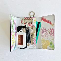 Spring Flowers カードも入る牛革キーケース　イエロー ピンク　グリーン　革　スマートキー　本革　ミニ財布　 5枚目の画像