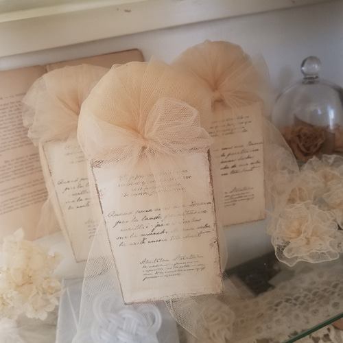 アンティーク風洋書コサージュチュールレースフレンチシャビーレトロ