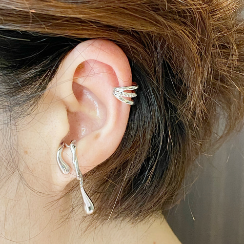 シルバーパールと幾何学のアシンメトリーイヤーカフ 3点セット  