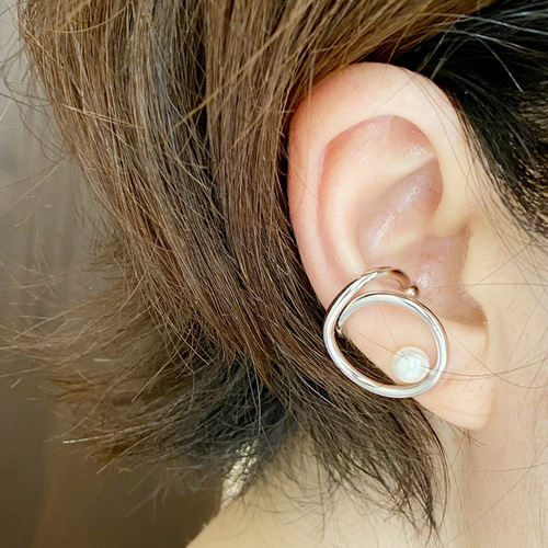 シルバーパールと幾何学のアシンメトリーイヤーカフ 3点セット  