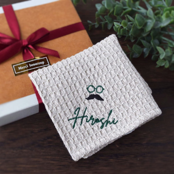 【未使用】エルメス 手縫い刺繍入り　ハンカチーフ　銀河　最高級　ハンカチ 名入れ 刺繍 】 エルメス ハンカチ レディース ギフト 名前入り