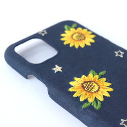 向日葵 刺繍iPhoneケース　リネン スマホケース iPhone12 iPhone13 iPhoneSE ひまわり 夏 8枚目の画像