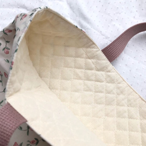 フローティングフローラキルティングのナップサック✴︎