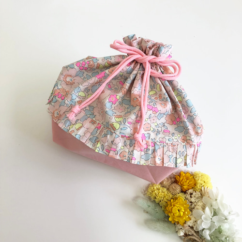 リバティ ベッツィ Betsy BBB お弁当袋 お弁当 ランチ ランチ巾着 巾着