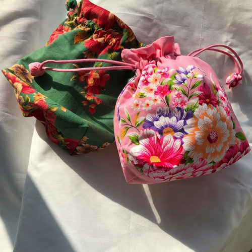 台湾雑貨店]小物入れバッグ 台湾花柄ひも付き ピンク その他バッグ