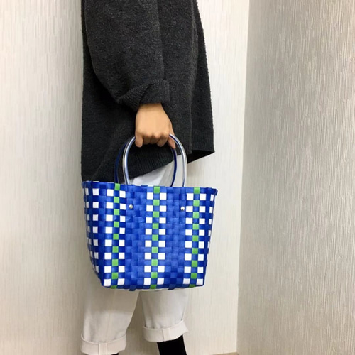 台湾雑貨店]カゴバック プラ持ち手 マリンブルー かごバッグ 台湾雑貨 
