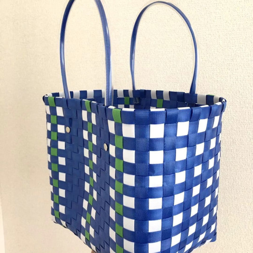 台湾雑貨店]カゴバック プラ持ち手 マリンブルー かごバッグ 台湾雑貨 