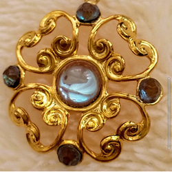 ヴィンテージサフィレットペンダントトップ（ペア型） ペンダント