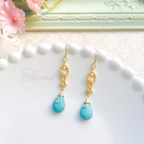【NEW】 チベットターコイズとラピスラズリと珊瑚のピアス チベット産ターコイズ[247]小粒ルース / 天然石ルース | Attic