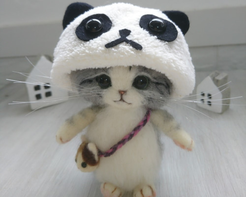 パンダ帽子のねこちゃん 羊毛フェルト 猫 ぬいぐるみ 羊毛フェルト