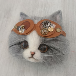 ごーぐるにゃんこブローチ　羊毛フェルト　長毛猫　ブローチ サバシロ　スチームパンク　steampunk 3枚目の画像