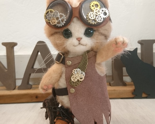 スチームパンクの茶白猫 羊毛フェルト 置物 全身可動 ねこ