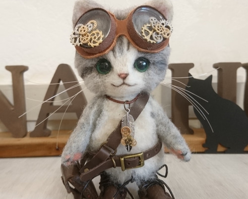 ストライプスカート白猫のドール【ハンドメイド】猫　ぬいぐるみ　羊毛フェルト 0_782e763161ea141260aa30ff0b85